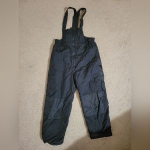 Kids snow suit size 6